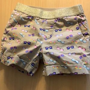 NWOT GAP kids sunglasses theme khaki shorts